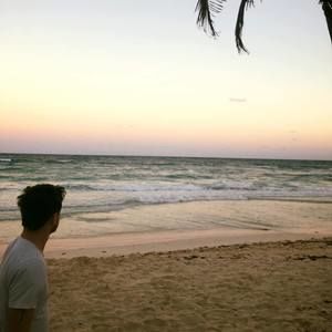 Meet your Posher, Elliott